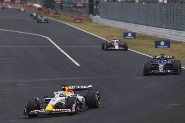JAPONYA’DA KAZANAN MAX VERSTAPPEN