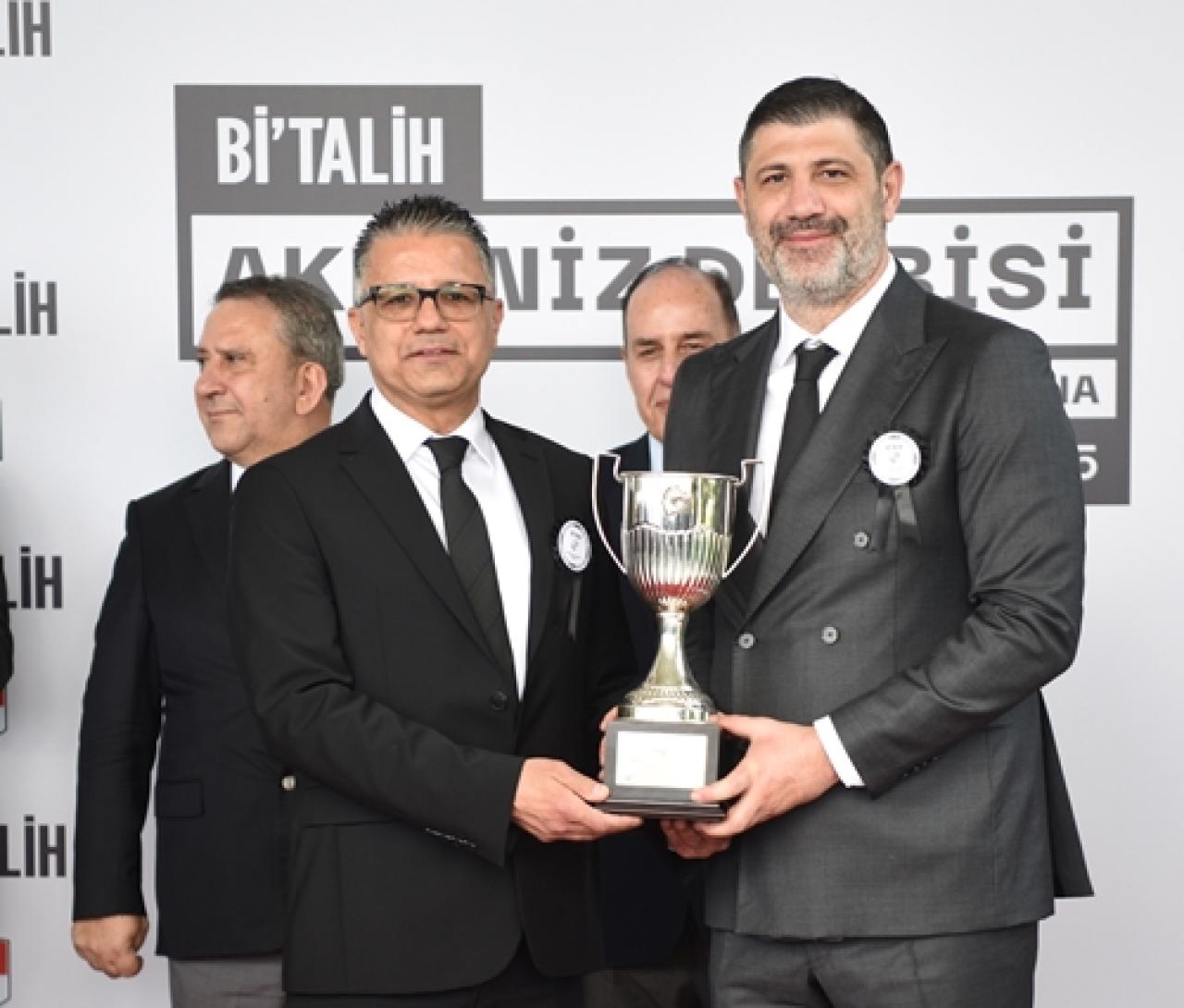 jophIdczlajuoazfw17d64er.jpg
