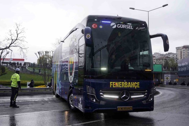 FENERBAHÇE STADA GELDİ