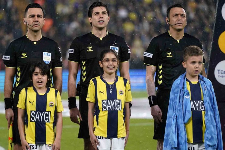 TRENDYOL SÜPER LİG: FENERBAHÇE: 0 - TRABZONSPOR: 1 (İLK YARI)