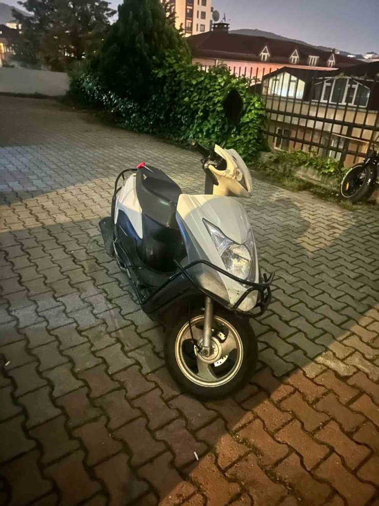 MALTEPE VE ATAŞEHİR’DE MOTOSİKLET HIRSIZLIĞI: 4 ŞÜPHELİ SUÇÜSTÜ YAKALANDI