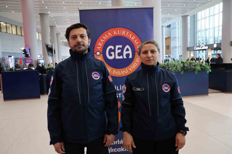 MYNMAR’DA ENKAZ ALTINDAN 2 KİŞİYİ KURTARAN GEA EKİBİ YURDA DÖNDÜ