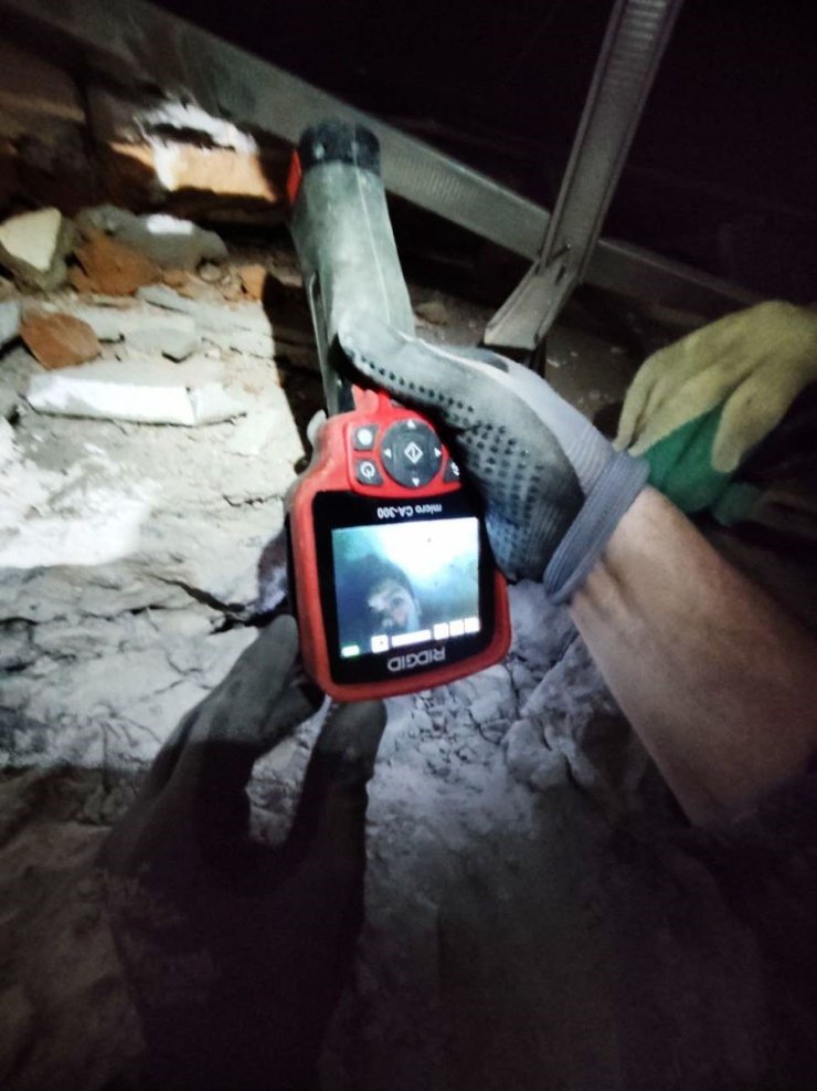 MYNMAR’DA ENKAZ ALTINDAN 2 KİŞİYİ KURTARAN GEA EKİBİ YURDA DÖNDÜ
