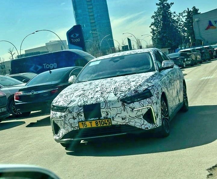 TOGG’UN YENİ SEDANI T10F, TEST SÜRÜŞLERİNE ÇIKTI