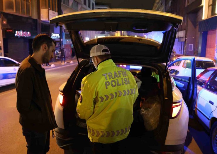İSTANBUL GENELİNDE HUZUR UYGULAMASI YAPILDI