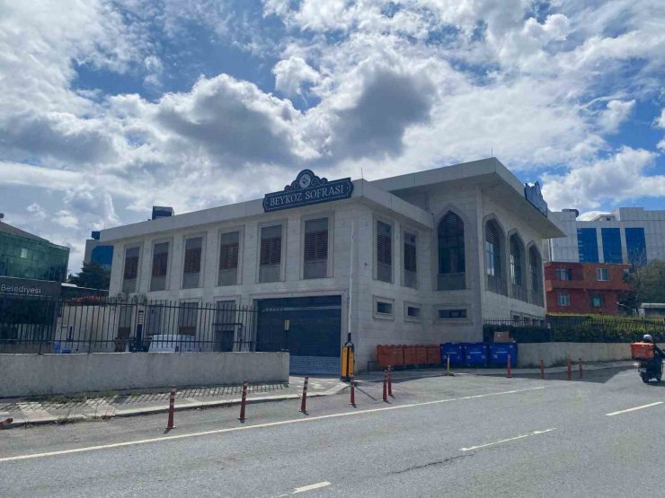 BEYKOZ SOFRASI BEYKOZ BELEDİYESİ TARAFINDAN KAPATILDI, VATANDAŞLAR TEPKİ GÖSTERDİ