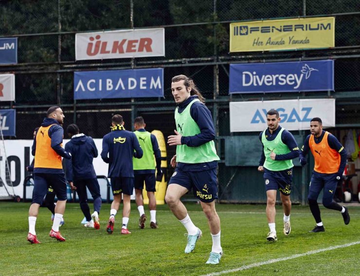 FENERBAHÇE, SİVASSPOR MAÇININ HAZIRLIKLARINI SÜRDÜRDÜ