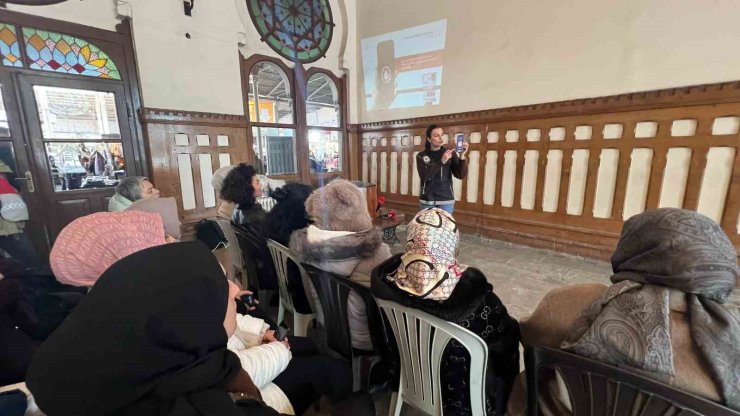 SİRKECİ GARI’NDA DÜZENLENEN "EN İYİ NARKOTİK POLİSİ ANNE" PROJESİNE YOĞUN İLGİ