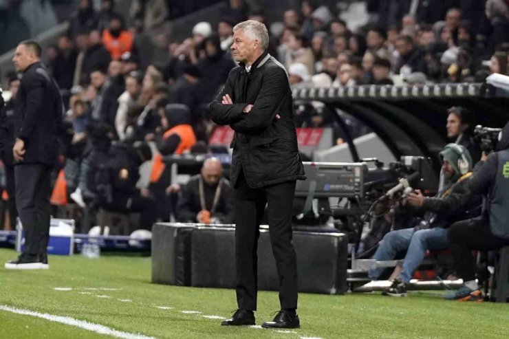 TRENDYOL SÜPER LİG: BEŞİKTAŞ: 0 - BAŞAKŞEHİR: 2 (MAÇ SONUCU)
