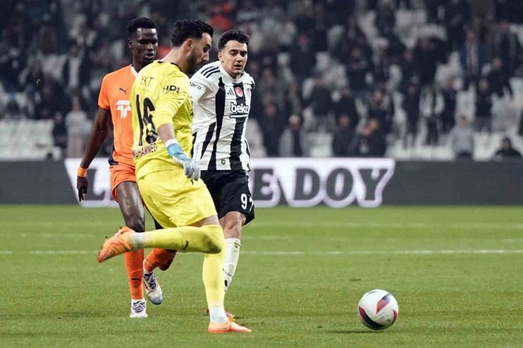 TRENDYOL SÜPER LİG: BEŞİKTAŞ: 0 - BAŞAKŞEHİR: 2 (MAÇ SONUCU)
