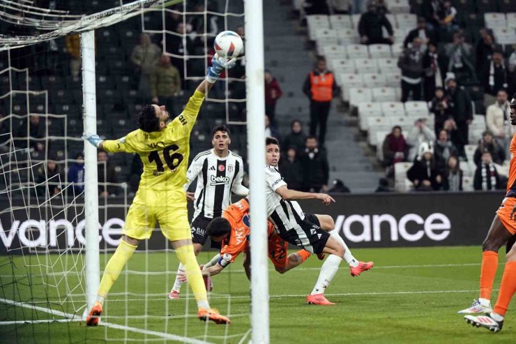 TRENDYOL SÜPER LİG: BEŞİKTAŞ: 0 - BAŞAKŞEHİR: 2 (MAÇ SONUCU)