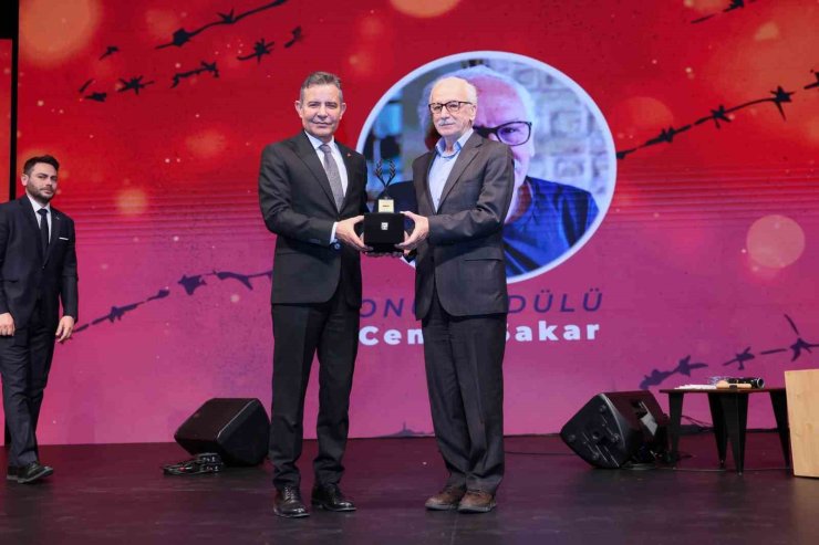 5. ESENLER ÖYKÜ GÜNLERİ’NDE "ONUR ÖDÜLLERİ" SAHİPLERİNİ BULDU