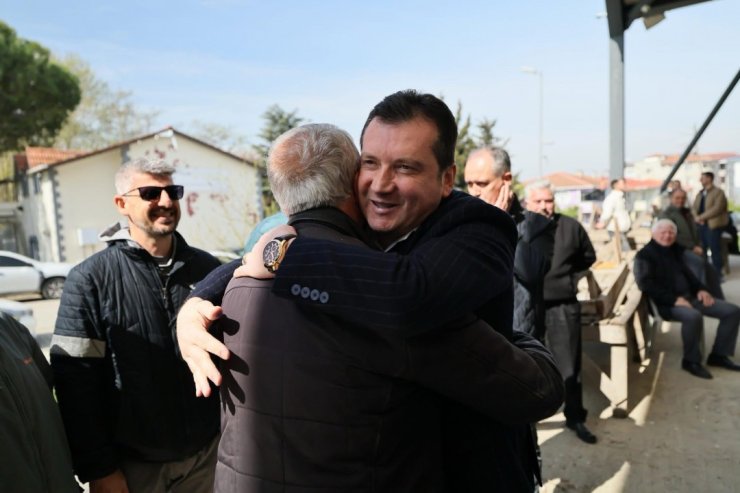 SİLİVRİ BELEDİYESİ’NDEN DEĞİRMENKÖY’DE ÇİFTÇİLERE AYÇİÇEK TOHUMU DESTEĞİ