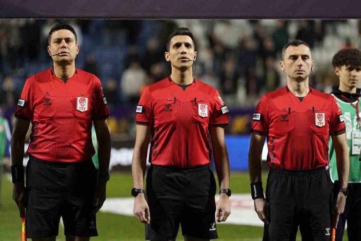 TRENDYOL SÜPER LİG: EYÜPSPOR: 1 - ADANA DEMİRSPOR: 0 (MAÇ DEVAM EDİYOR)