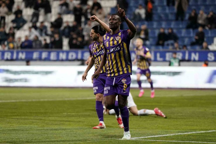 TRENDYOL SÜPER LİG: EYÜPSPOR: 3 - ADANA DEMİRSPOR: 0 (İLK YARI)