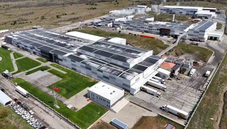 TÜRKİYE’DEN AVRUPA BİRLİĞİNE İLK KEZ PİLİÇ ETİ İHRAÇ EDİLDİ