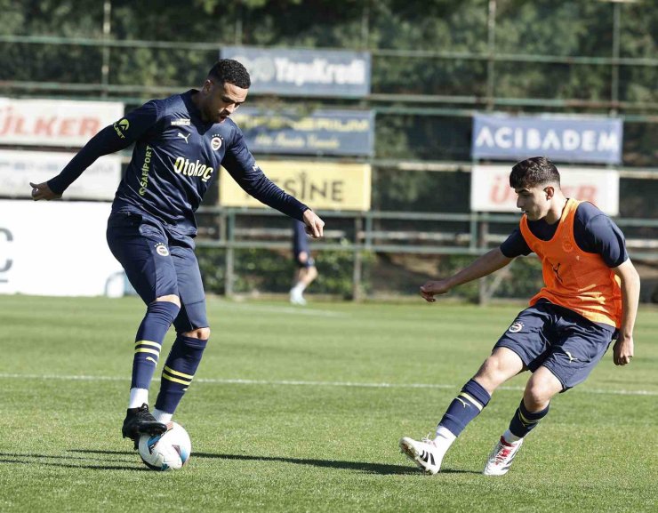 FENERBAHÇE, KAYSERİSPOR MAÇI HAZIRLIKLARINA BAŞLADI