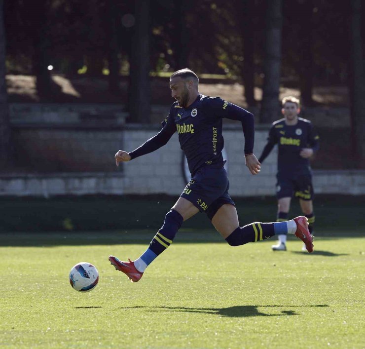 FENERBAHÇE, KAYSERİSPOR MAÇI HAZIRLIKLARINA BAŞLADI