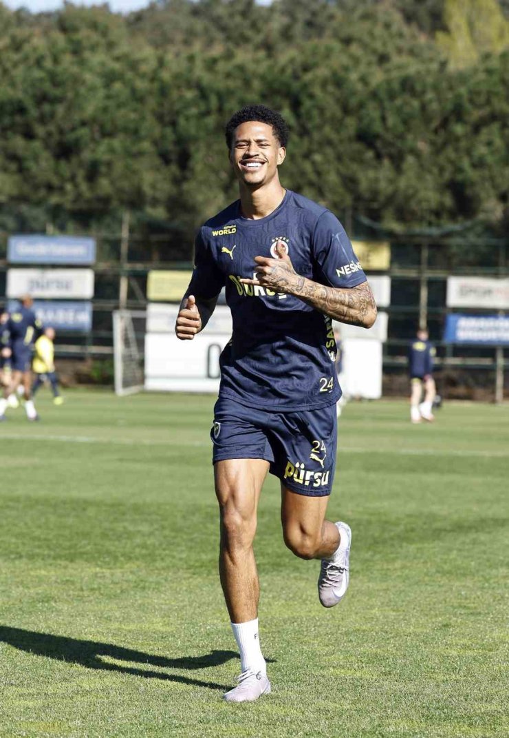 FENERBAHÇE, KAYSERİSPOR MAÇI HAZIRLIKLARINA BAŞLADI
