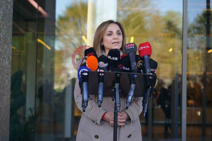DEM PARTİ SÖZCÜSÜ AYŞEGÜL DOĞAN, "HENÜZ AMELİYAT TAMAMLANMADI"