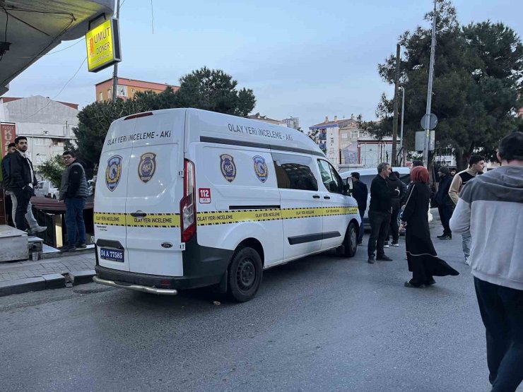 KÜÇÜKÇEKMECE’DE SORUN YAŞADIĞI AĞABEYİNİN İŞ YERİNE POMPALI TÜFEKLE SALDIRDI