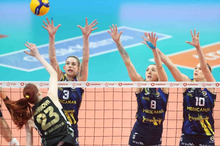 SULTANLAR LİGİ: V. BANK: 3 - FENERBAHÇE: 1