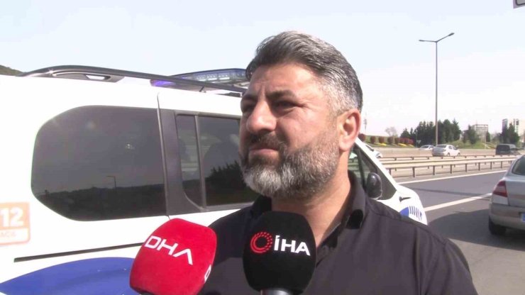 KARTAL’DA EMNİYET ŞERİDİNE YANAŞAN OTOMOBİL İLE MOTOSİKLET ÇARPIŞTI:1 AĞIR YARALI