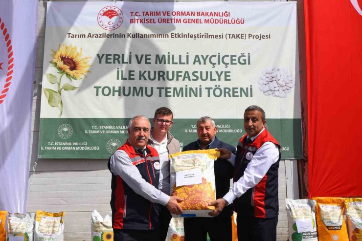 SİLİVRİ’DE AYÇİÇEĞİ VE KURU FASULYE TOHUM TEMİNİ TÖRENİ GERÇEKLEŞTİRİLDİ