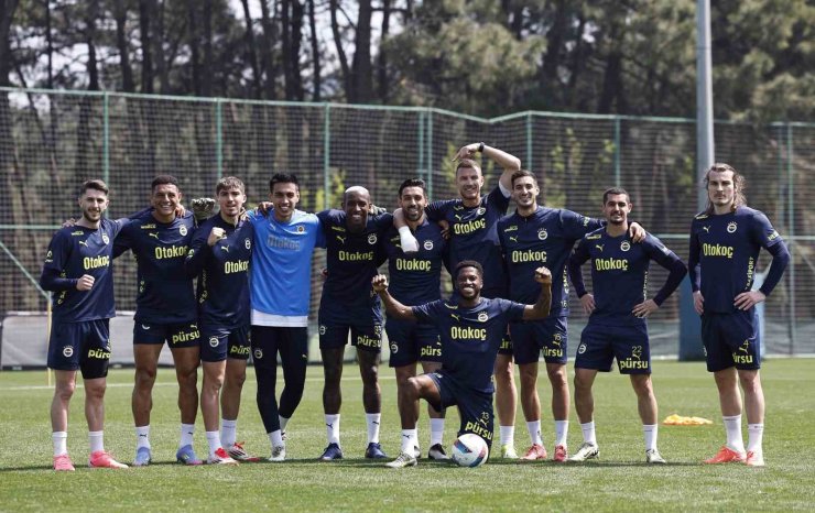 FENERBAHÇE, KAYSERİSPOR MAÇI HAZIRLIKLARINI TAMAMLADI