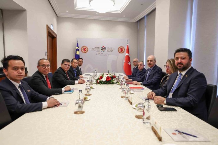 TBMM BAŞKANI KURTULMUŞ, MALEZYA TEMSİLCİLER MECLİSİ BAŞKANI ABDUL İLE BİR ARAYA GELDİ