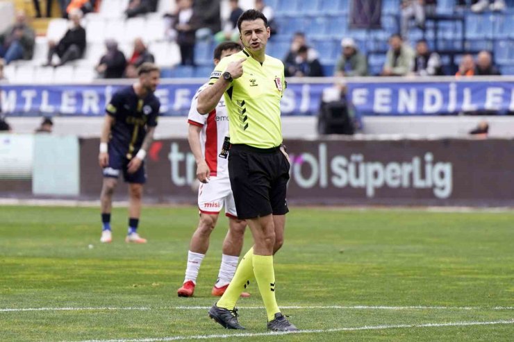 TRENDYOL SÜPER LİG: KASIMPAŞA: 2 - SİVASSPOR: 0 (İLK YARI)