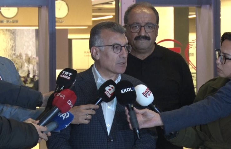 AK PARTİ GRUP BAŞKANI ABDULLAH GÜLER, SIRRI SÜREYYA ÖNDER’İ HASTANEDE ZİYARET ETTİ