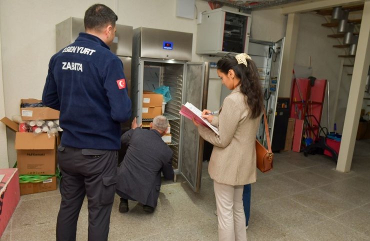 ESENYURT BELEDİYESİ’NDEN RUHSATSIZ İŞLETMECİLİĞİN ÖNÜNE GEÇMEK AMACIYLA DENETİM