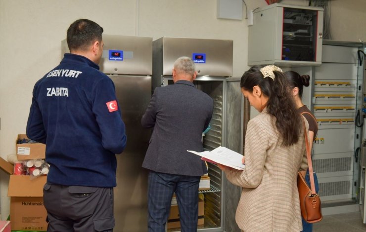 ESENYURT BELEDİYESİ’NDEN RUHSATSIZ İŞLETMECİLİĞİN ÖNÜNE GEÇMEK AMACIYLA DENETİM