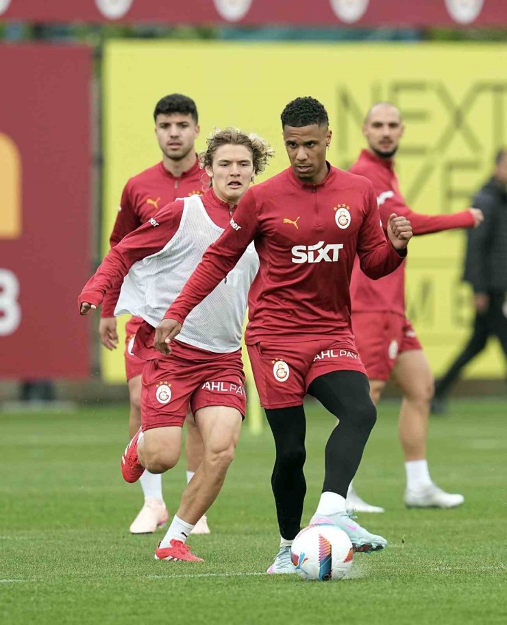 GALATASARAY, KONYASPOR MAÇI HAZIRLIKLARINA DEVAM ETTİ