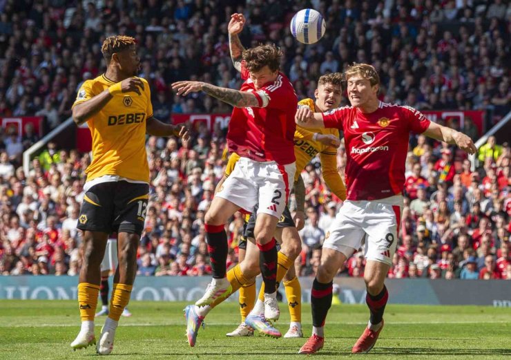 MANCHESTER UNİTED EVİNDE WOLVERHAMPTON’A KAYBETTİ