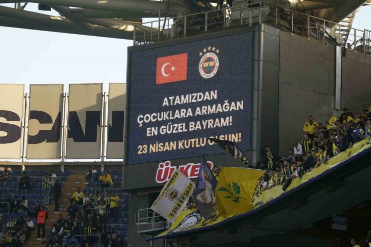TRENDYOL SÜPER LİG: FENERBAHÇE: 0 - KAYSERİSPOR: 1 (MAÇ DEVAM EDİYOR)
