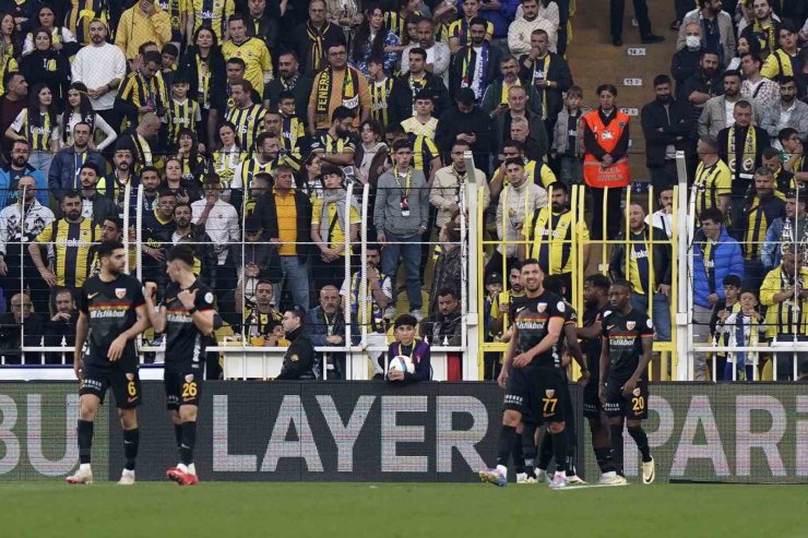 TRENDYOL SÜPER LİG: FENERBAHÇE: 1 - KAYSERİSPOR: 1 (İLK YARI)