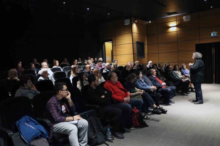İNSANIN DOĞAYLA İLİŞKİSİ MALTEPE’DE MASAYA YATIRILDI: ‘FELAKETLER ÇAĞINDA FELSEFE’