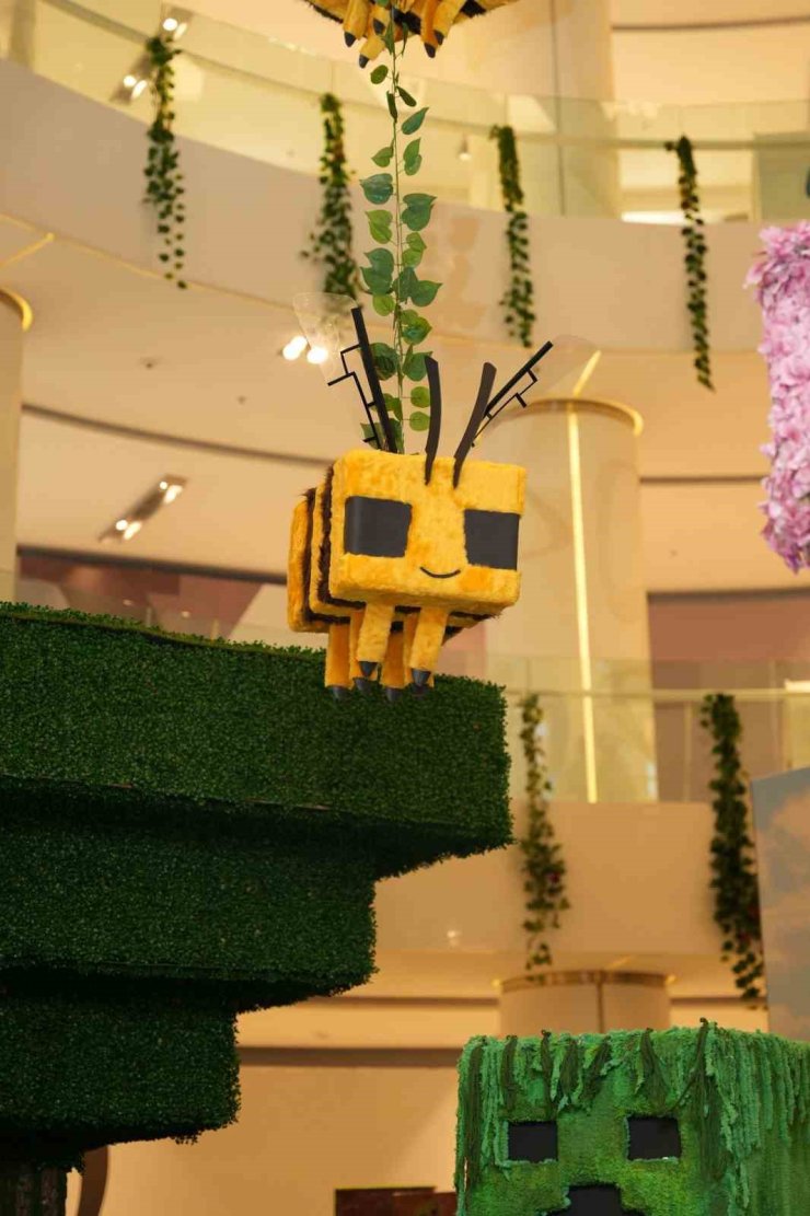 AKMERKEZ, ÇOCUKLARA MİNECRAFT EVRENİNİ SUNUYOR