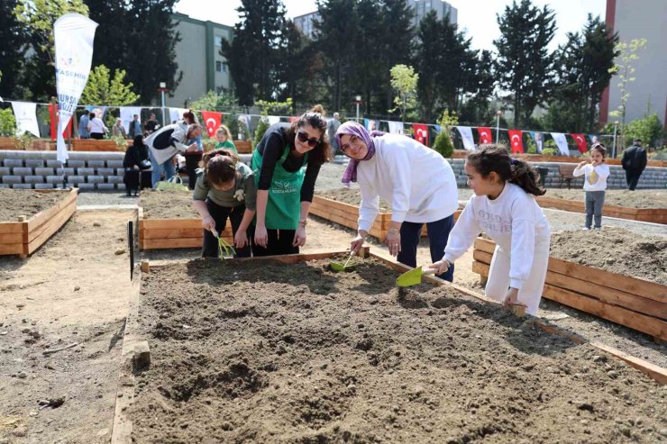 ATAŞEHİR’DE "KENT BOSTANLARI" PROJESİNİN İKİNCİSİ HAYATA GEÇTİ