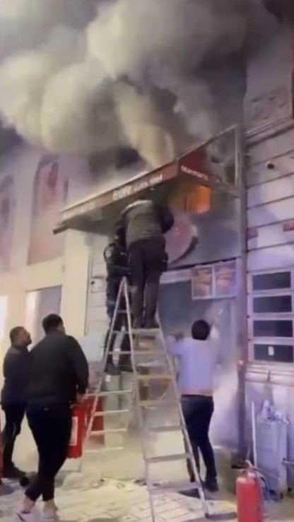İSTİKLAL CADDESİ’NDE KORKUTAN YANGIN