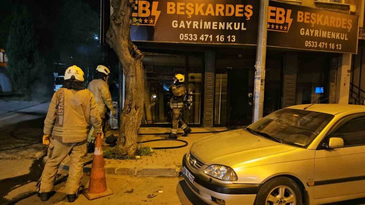 BAYRAMPAŞA’DA KORKUTAN DOĞAL GAZ YANGINI