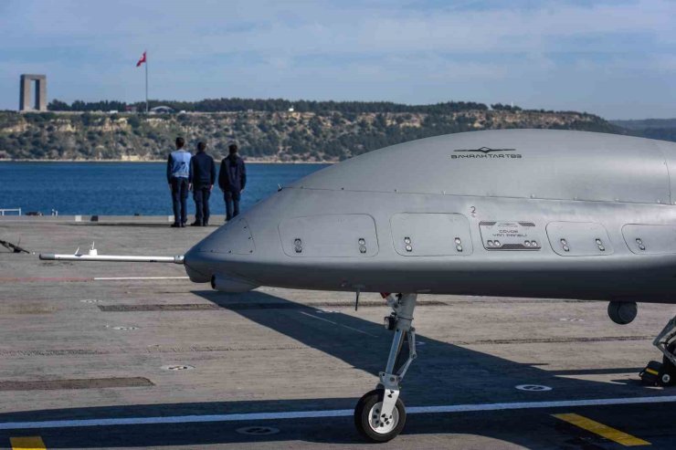 BAYRAKTAR TB3’TEN TCG ANADOLU’YA BAŞARILI 4 SORTİ