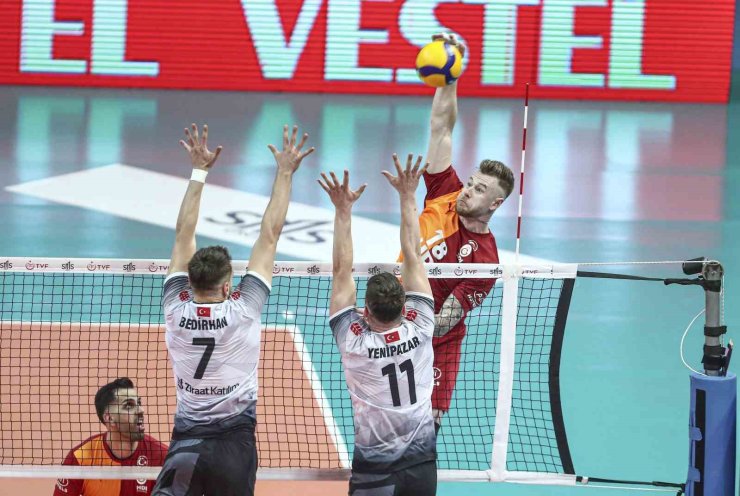 ZİRAAT BANKKART, SERİDE 1-0 ÖNE GEÇTİ