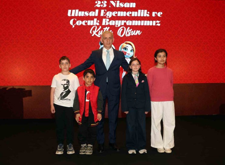 TFF 23 NİSAN ULUSAL EGEMENLİK VE ÇOCUK BAYRAMI ŞENLİĞİ, RİVA’DA GERÇEKLEŞTİRİLDİ