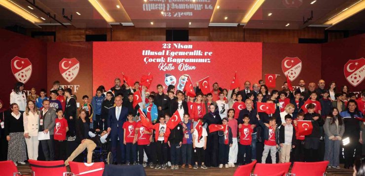 TFF 23 NİSAN ULUSAL EGEMENLİK VE ÇOCUK BAYRAMI ŞENLİĞİ, RİVA’DA GERÇEKLEŞTİRİLDİ