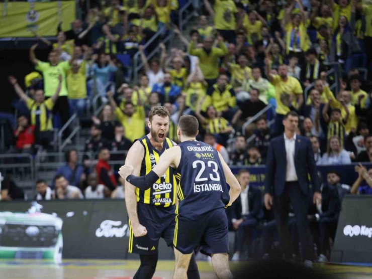 FENERBAHÇE BEKO, SERİDE DURUMU 2-0’A GETİRDİ