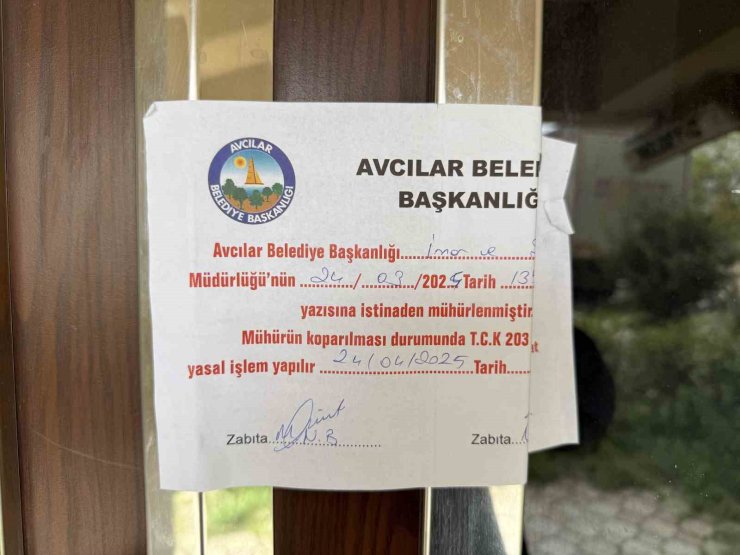 AVCILAR’DA DEPREM SONRASI 2 BİNA MÜHÜRLENDİ