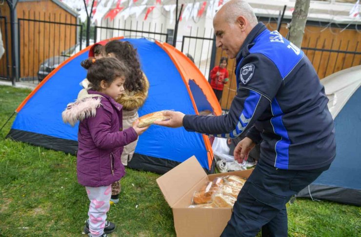 ESENYURT BELEDİYESİ’NDEN VATANDAŞLARA TAM DESTEK SÜRÜYOR